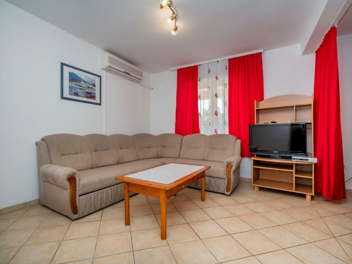 Apartment Hilde Blue-1 By Interhome Медулин Экстерьер фото